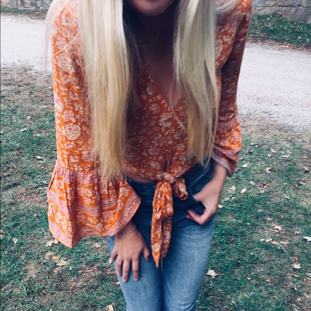 Long sleeve, semi-crop top shirt
